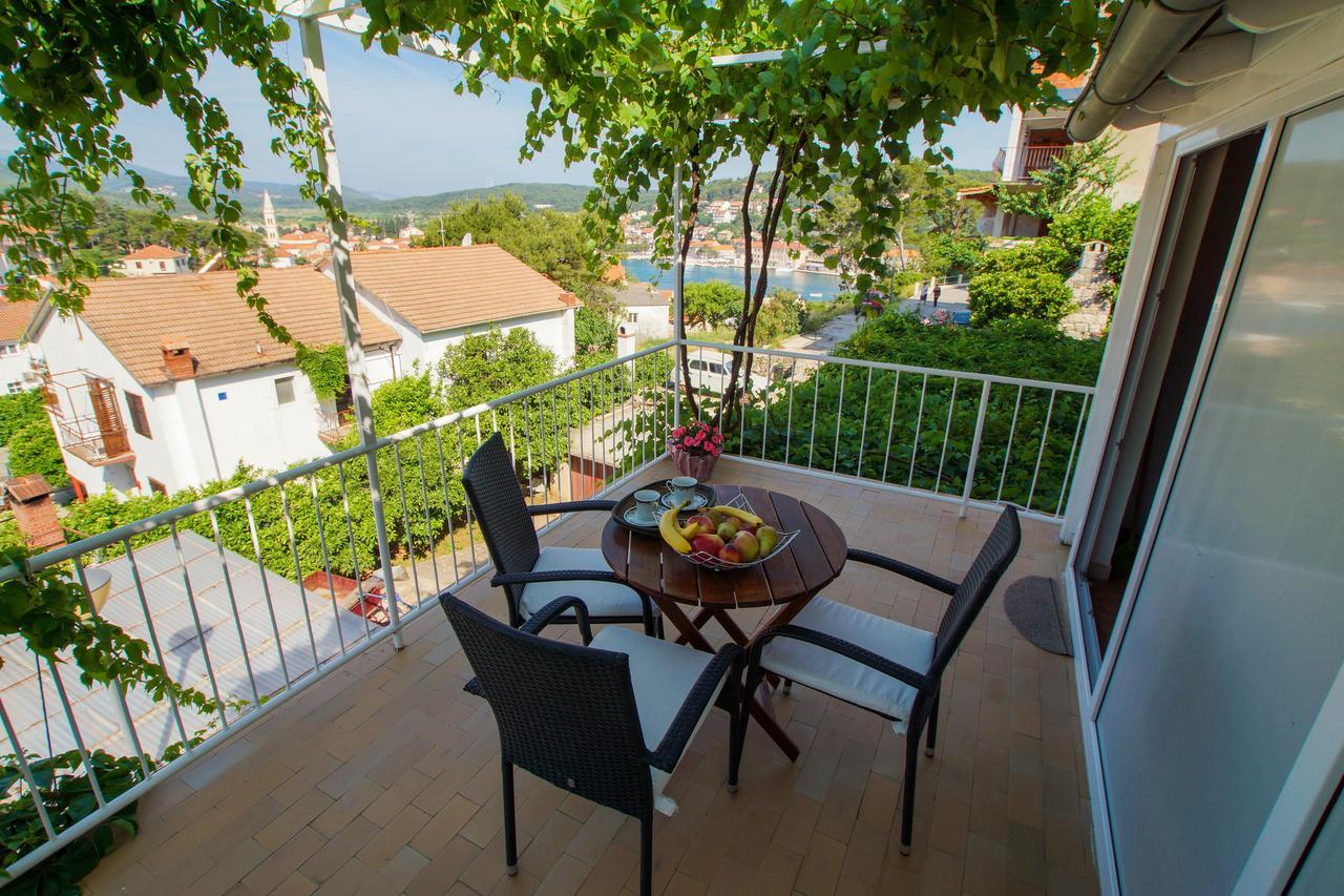 Villa Volga Jelsa  Εξωτερικό φωτογραφία