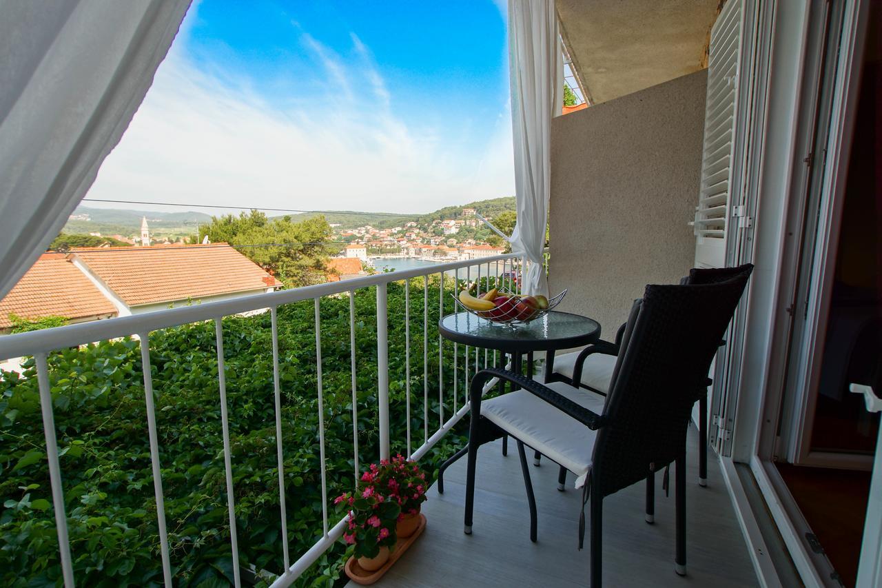 Villa Volga Jelsa  Εξωτερικό φωτογραφία