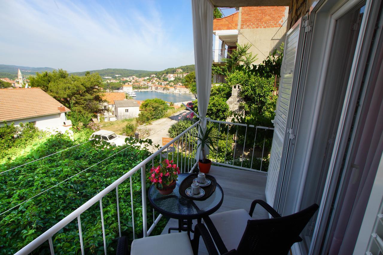 Villa Volga Jelsa  Εξωτερικό φωτογραφία